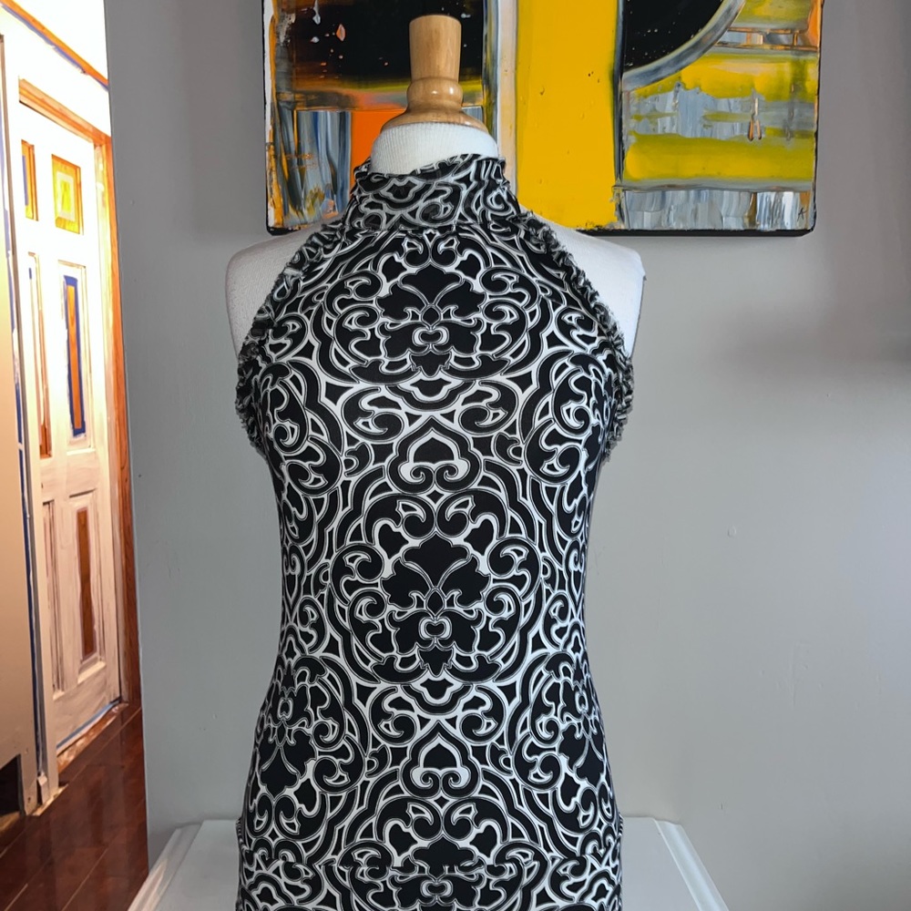 HALTER WHITE HOUSE BLACK MARKET WHITE/BLACK